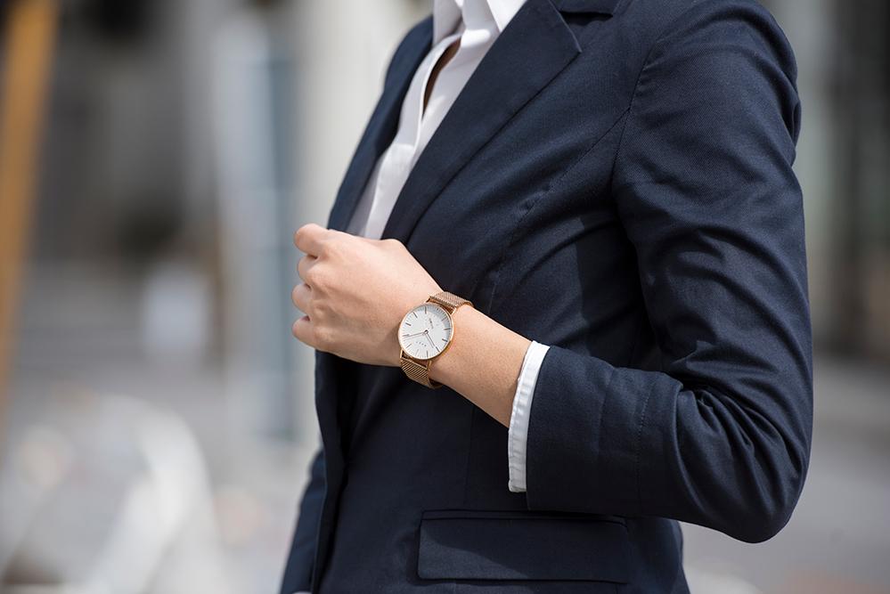 就活で腕時計は必要？面接で評価を下げないための腕時計の選び方 - Knot Magazine