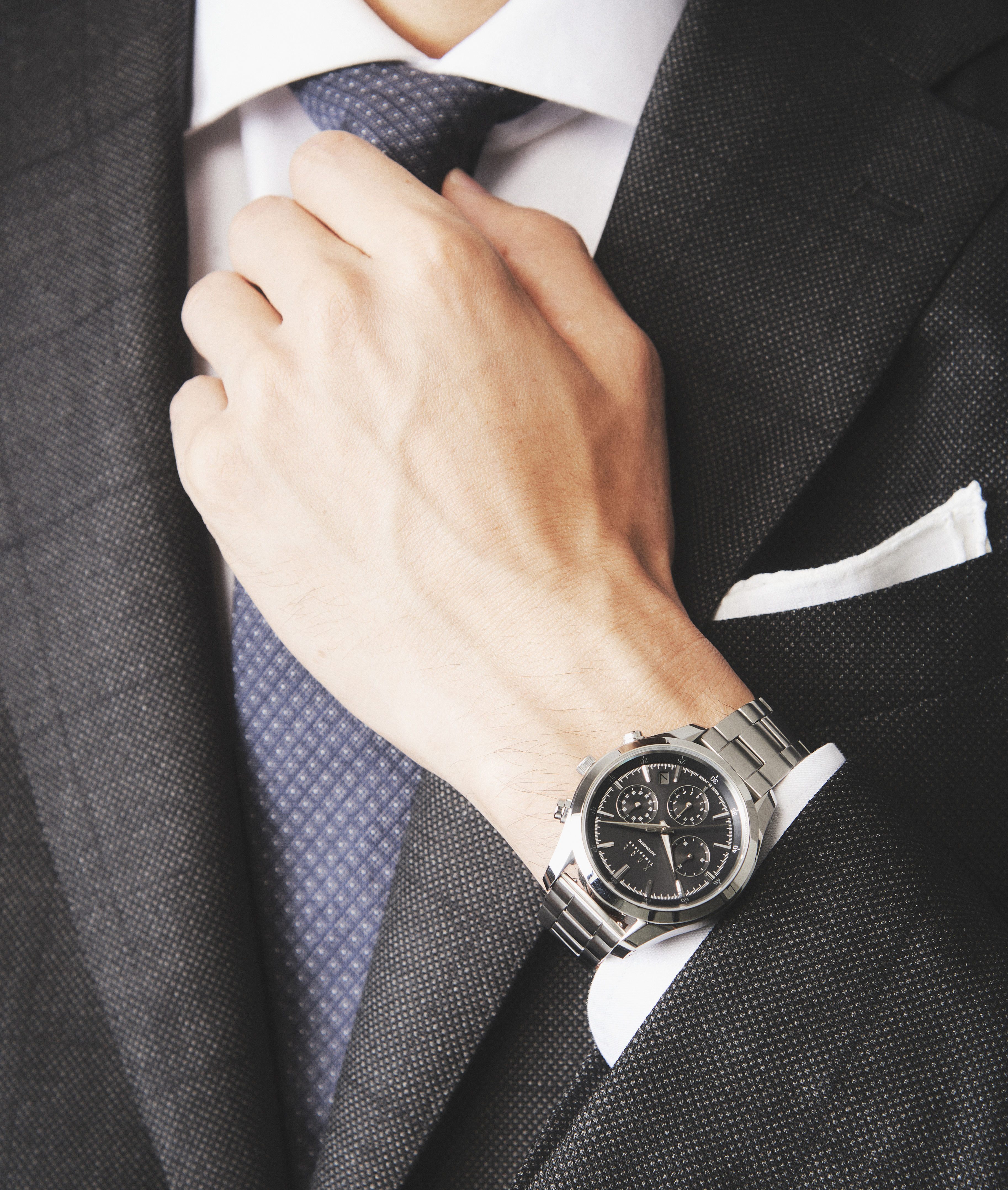 ビジネスにふさわしい腕時計とは？スーツを引き立てるポイントを解説